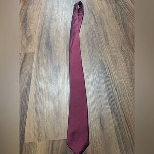 Calvin Klein Rich Burgundy Extreme Slim 100% Silk Tie